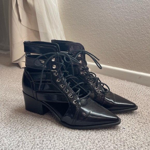 Black Patent Pleather Witchy Pointed Toe Ankle Boots - Lace Up Closure - Picture 1 of 6